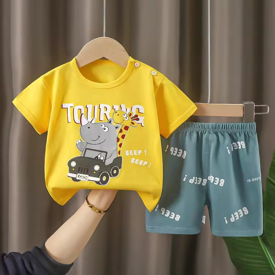 Children's outfit with short sleeves
