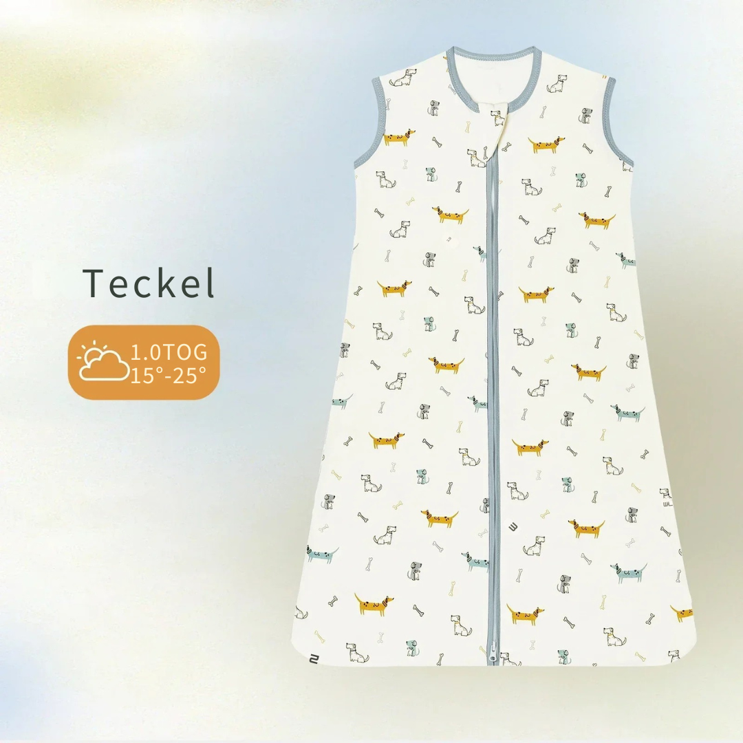 Baby romper with zipper