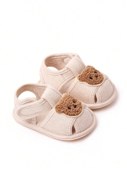 Lightweight ankle strap shoes for little ones