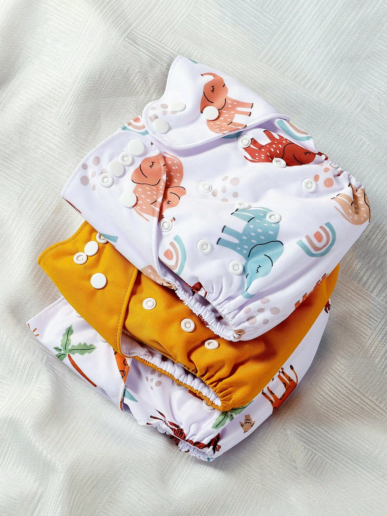 3 Piece Reusable Cloth Diaper Set – Elephant &amp; Giraffe 