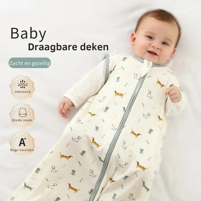 Baby romper with zipper