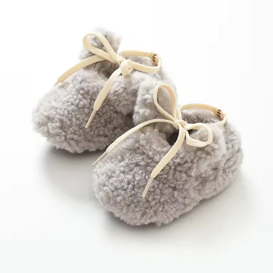 Cozy baby booties for winter