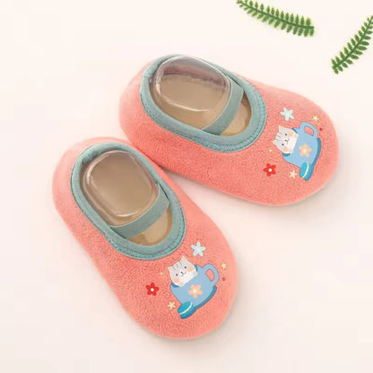 Non-slip socks for newborns